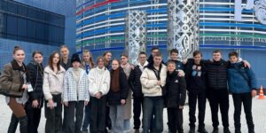 photo_5199893682835292506_y