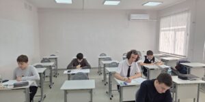 photo_5418011591216663662_y