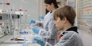 photo_5449401531498171327_y