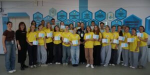 photo_5474357954363916109_y