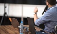 the-conference-3248255_640